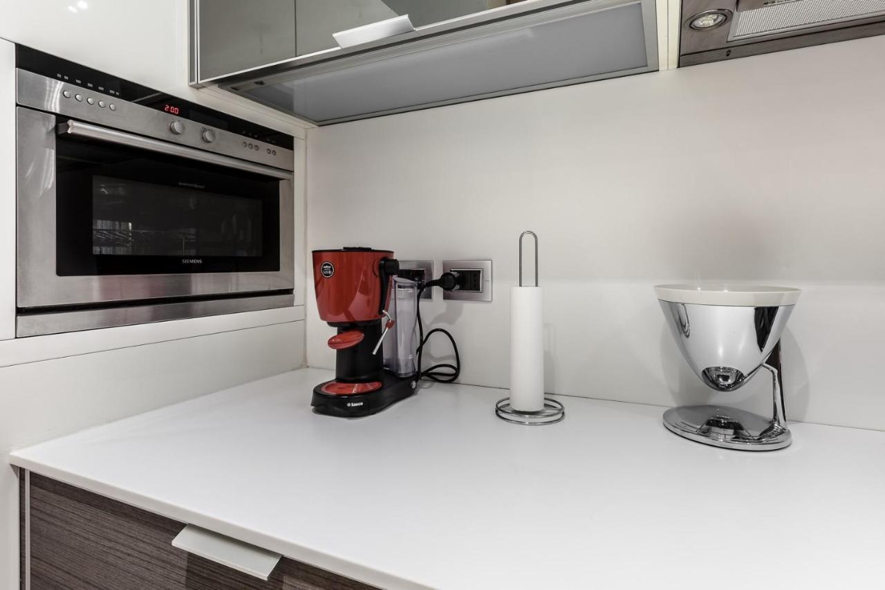 Stylish Suite In Fashion District - Corso Venezia Milan Exterior photo